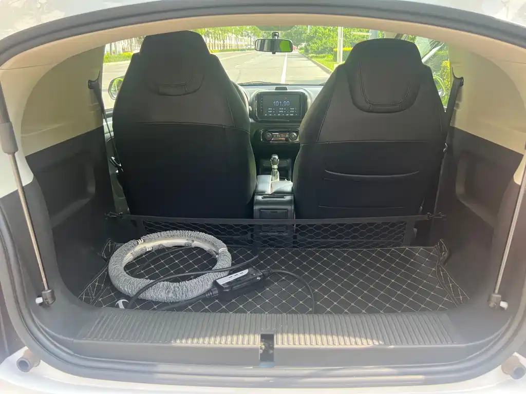 Roewe Clever 2021 302km