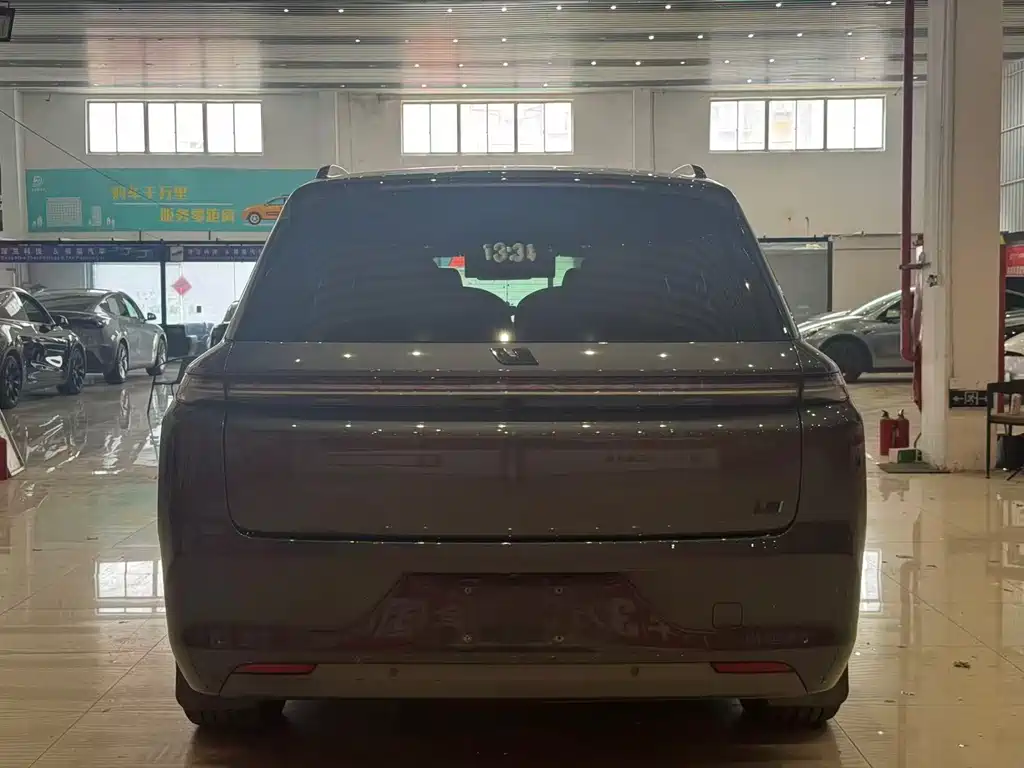 Li Auto L8 2023 Pro