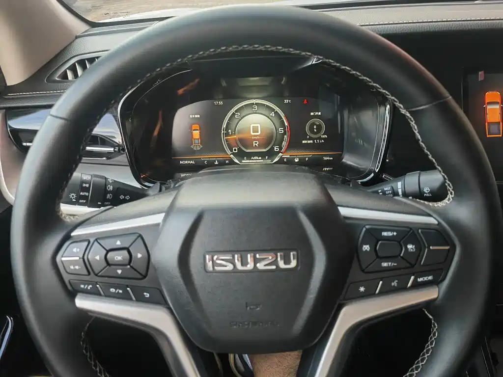 Isuzu D-MAX — миниатюра 11