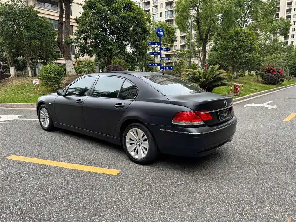 BMW 7 Series 7 2005 740Li