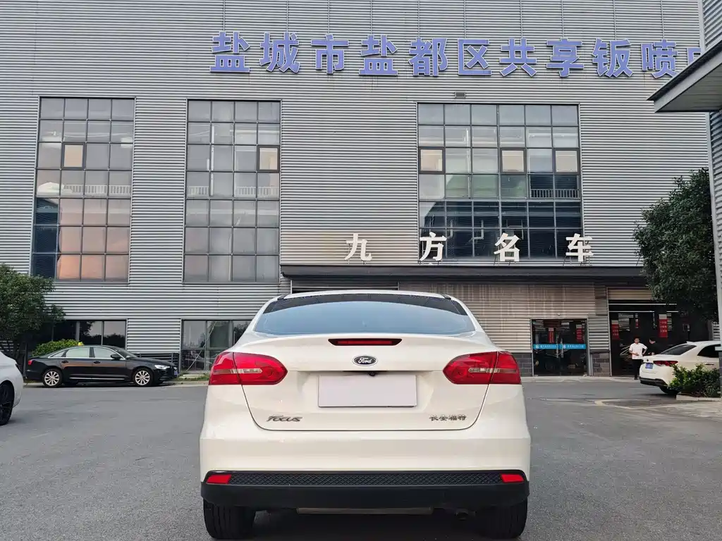 Ford Focus — миниатюра 9