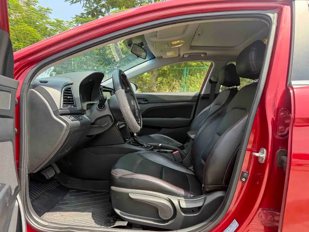 Hyundai Elantra — миниатюра 4