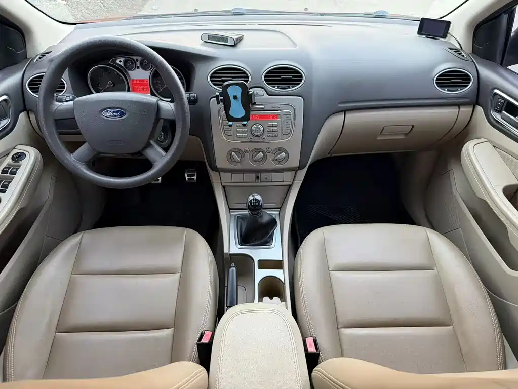 Ford Focus — миниатюра 7