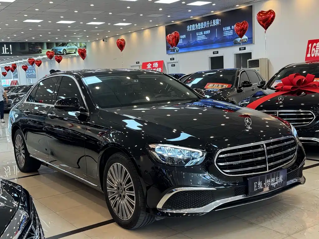 Mercedes-Benz E-Class — миниатюра 3