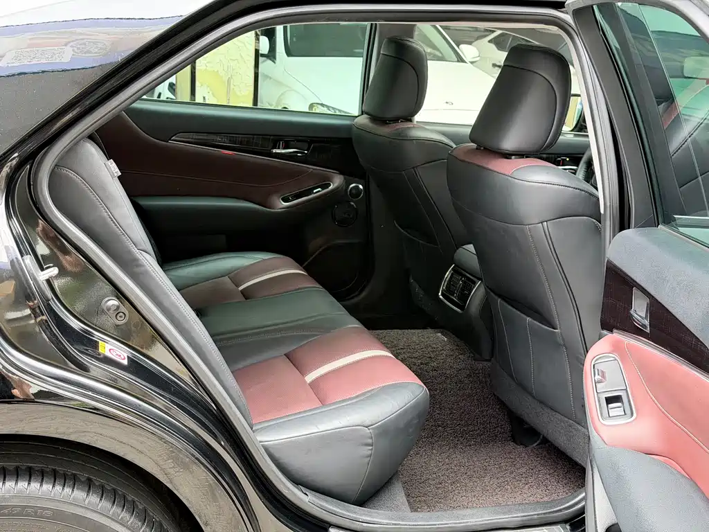 Toyota Crown 2017 2.0T Sport