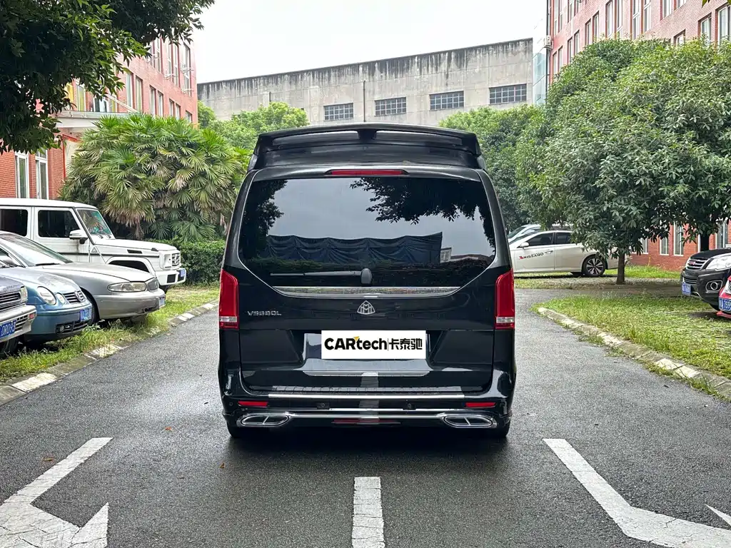 Mercedes-Benz V-Class — миниатюра 8