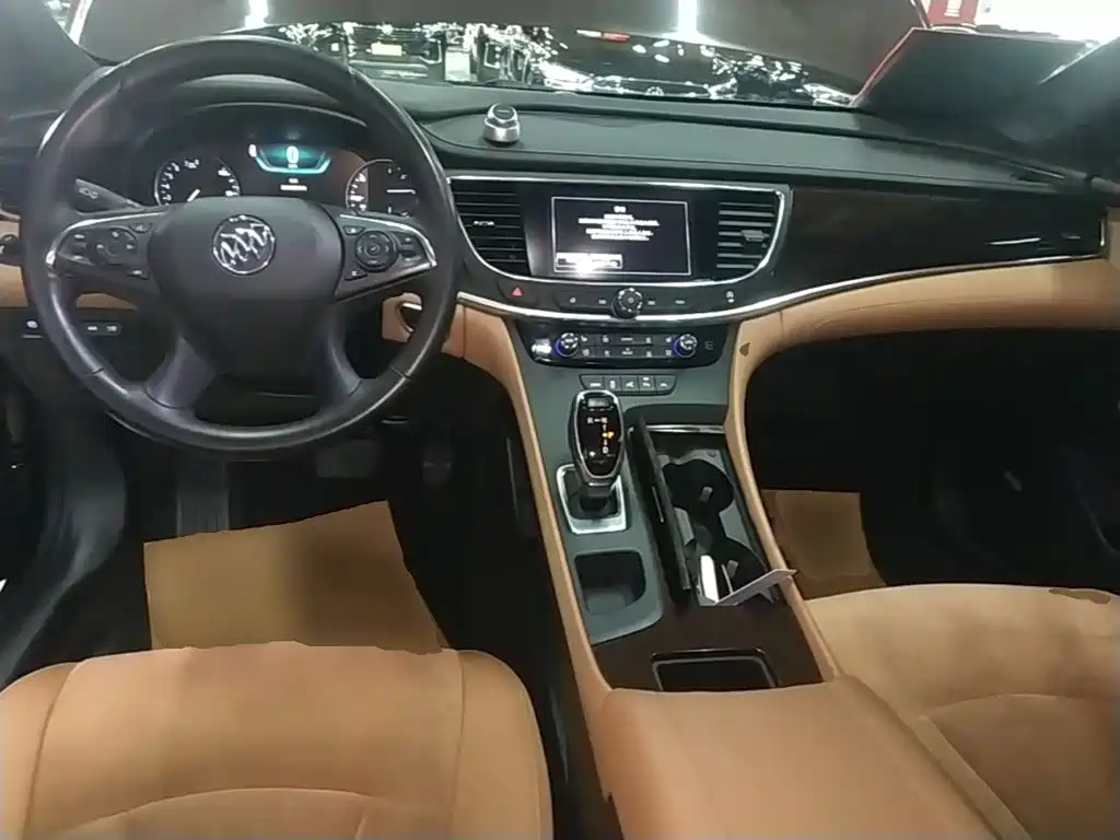 Buick LaCrosse — миниатюра 10