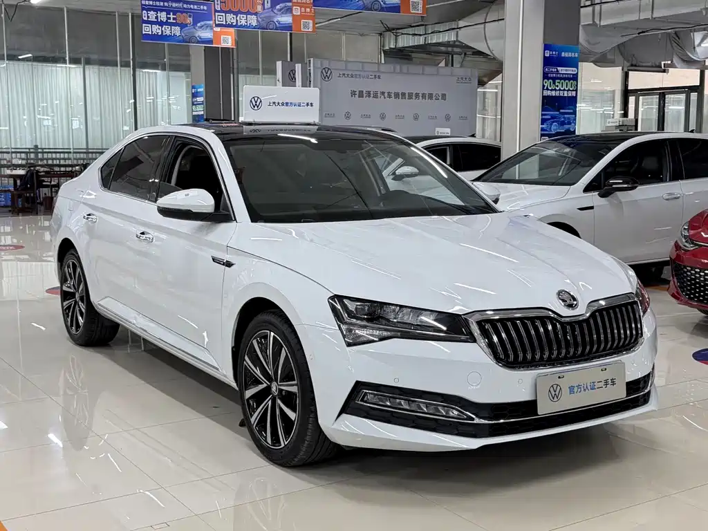 Skoda Superb — миниатюра 3