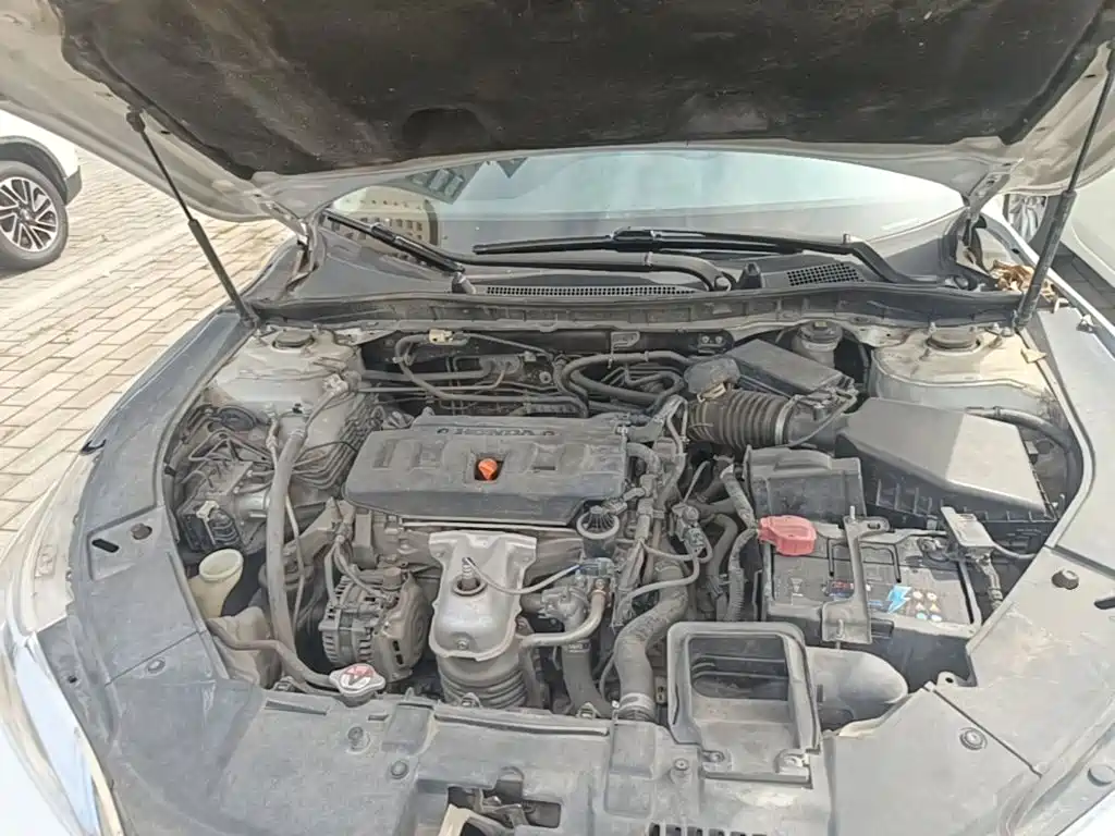 Honda Accord — миниатюра 10