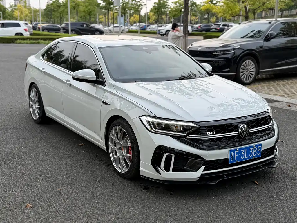 Volkswagen Sagitar — миниатюра 8