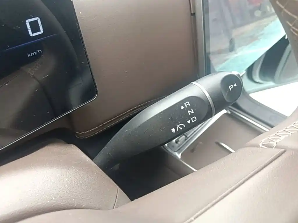 Wuling Xingguang 730 New Energy — миниатюра 14