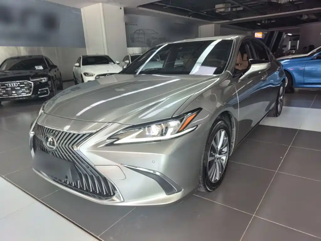 Lexus ES — миниатюра 2