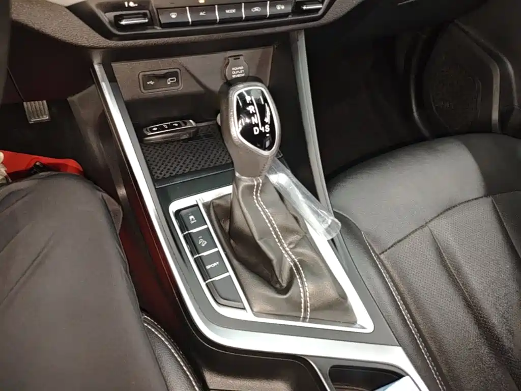 Geely Vision X3 — миниатюра 14