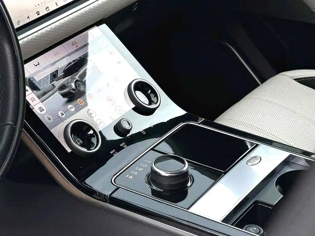 Land Rover Velar — миниатюра 8