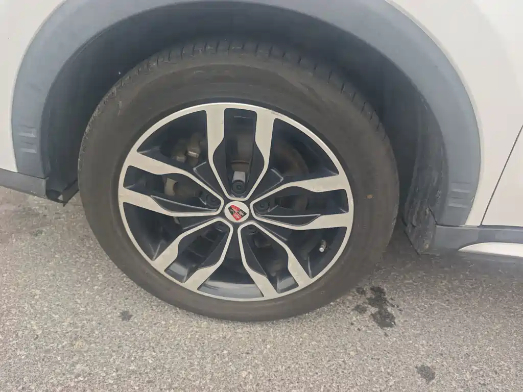 Roewe RX5 — миниатюра 9