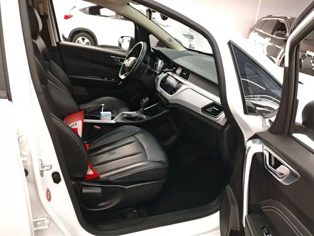 Geely Vision X3 — миниатюра 25