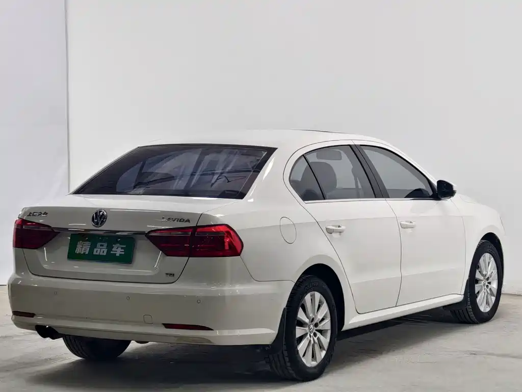 Volkswagen Lavida — миниатюра 4