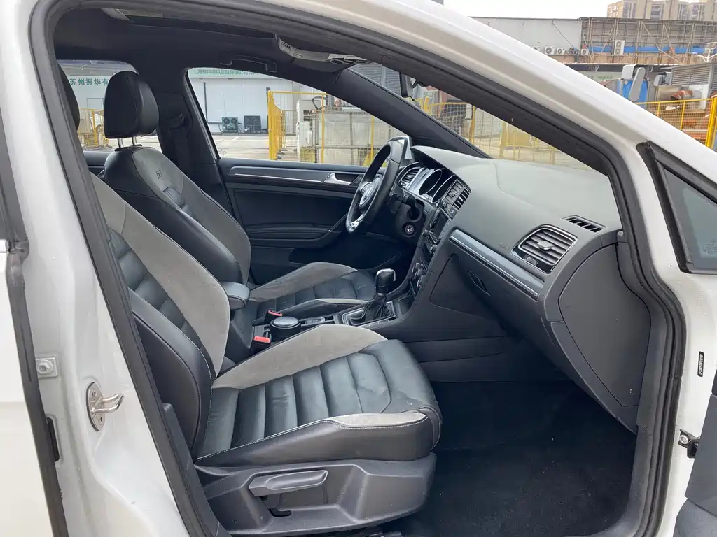 Volkswagen Golf — миниатюра 13