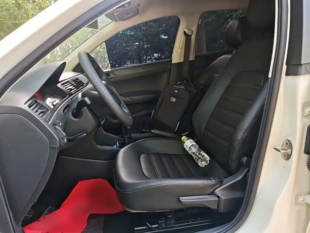 Volkswagen Santana — миниатюра 15