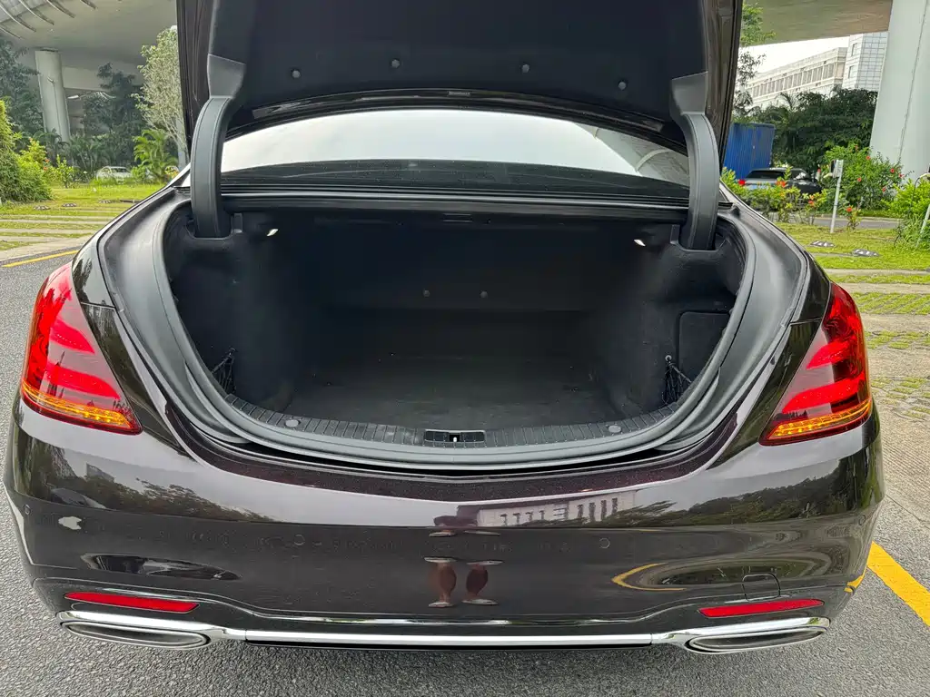 Mercedes-Benz S-Class — миниатюра 13