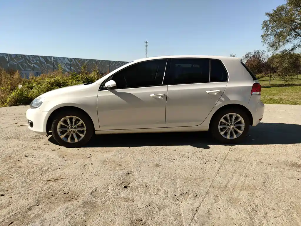 Volkswagen Golf — миниатюра 3