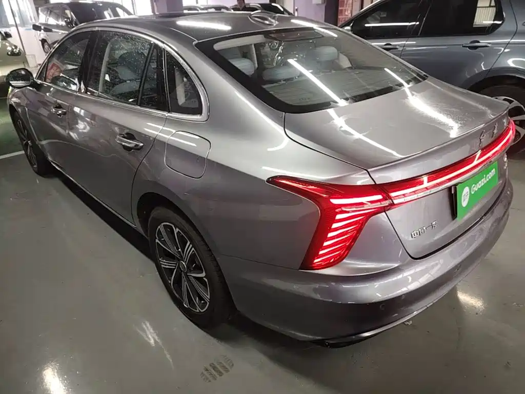 Hongqi Hongqi H5 PHEV — миниатюра 5