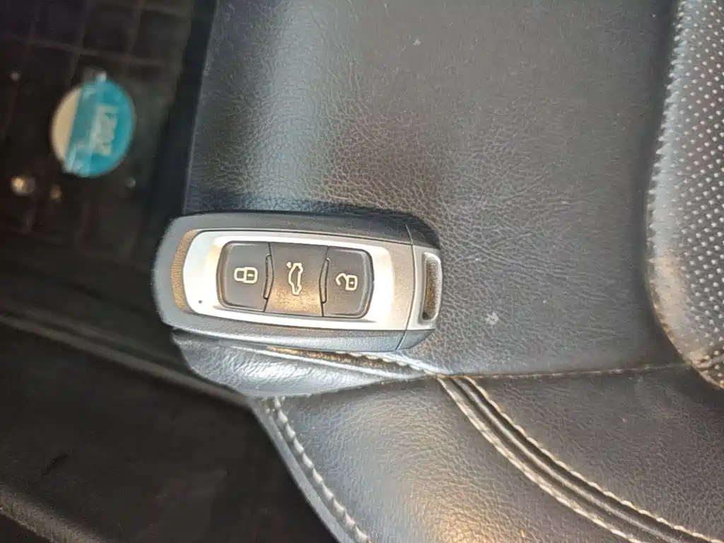 Geely Emgrand — миниатюра 9