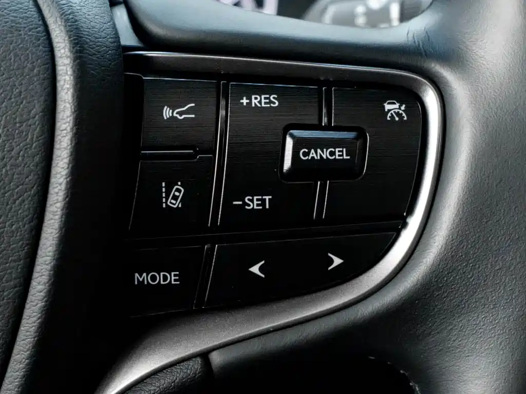 Lexus ES — миниатюра 18
