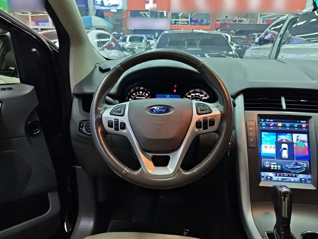 Ford Edge (Import) — миниатюра 11