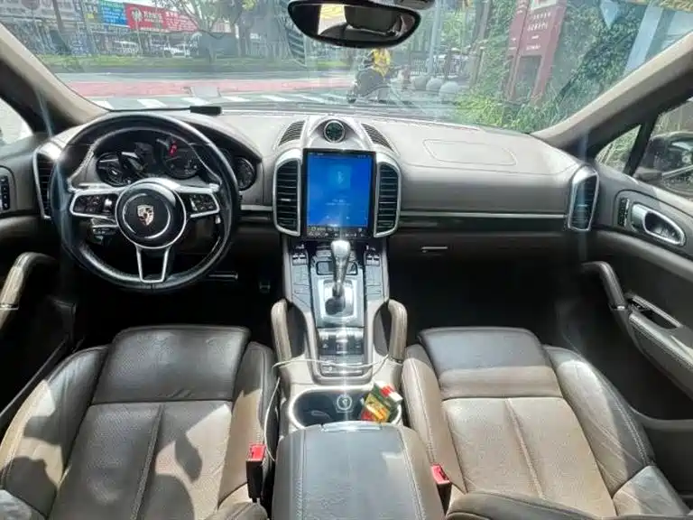 Porsche Cayenne 2014 Cayenne Platinum Edition 3.0T