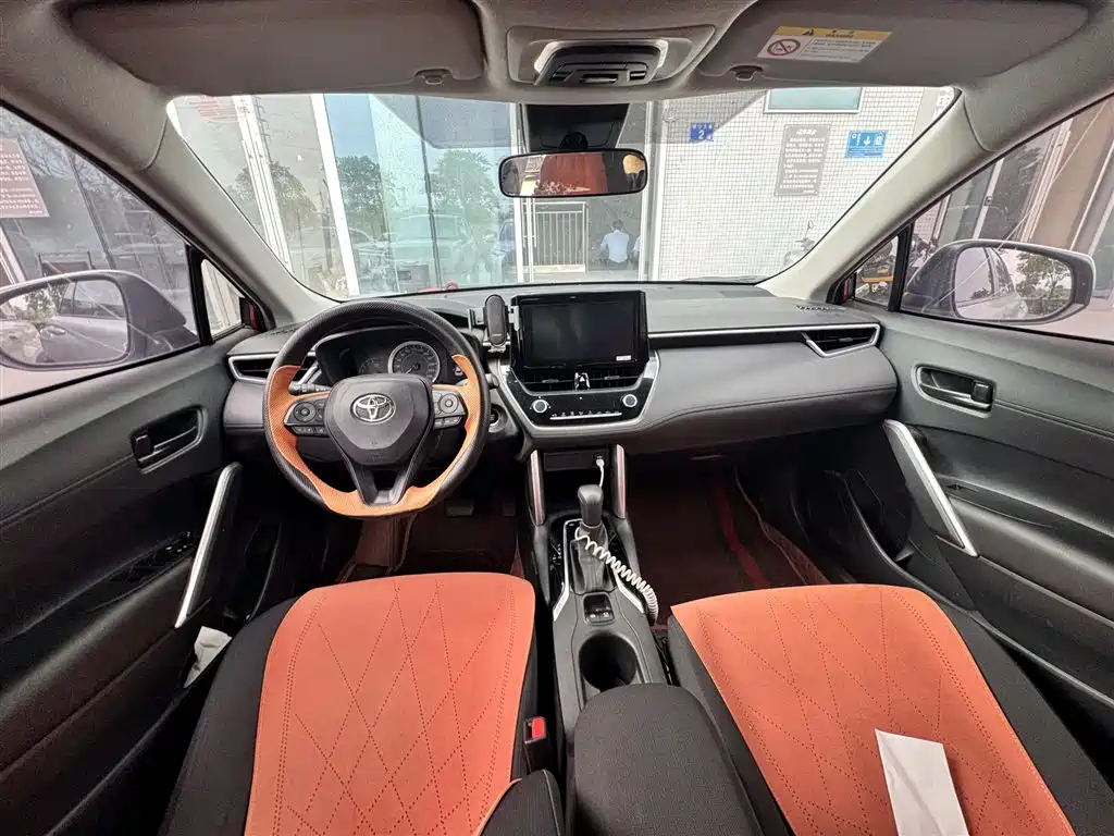 Toyota Corolla Cross — миниатюра 6