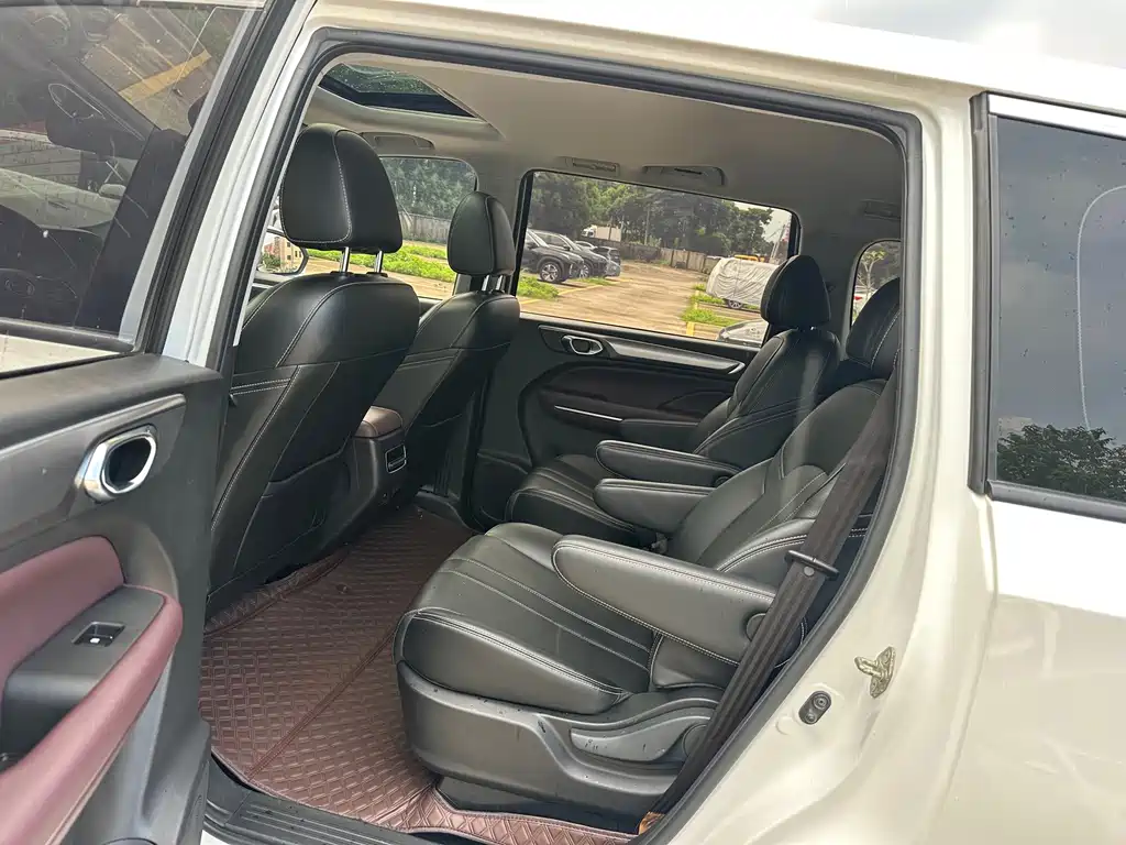 GAC Motor Trumpchi M6 — миниатюра 10