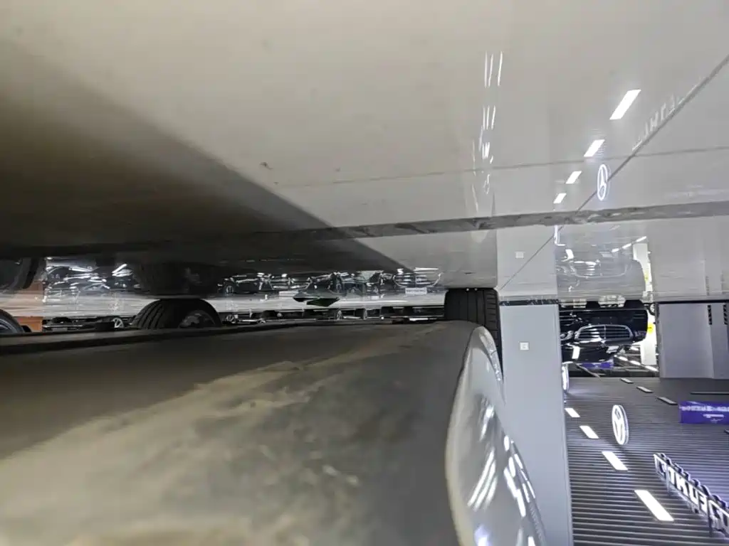 Tesla Model 3 — миниатюра 22