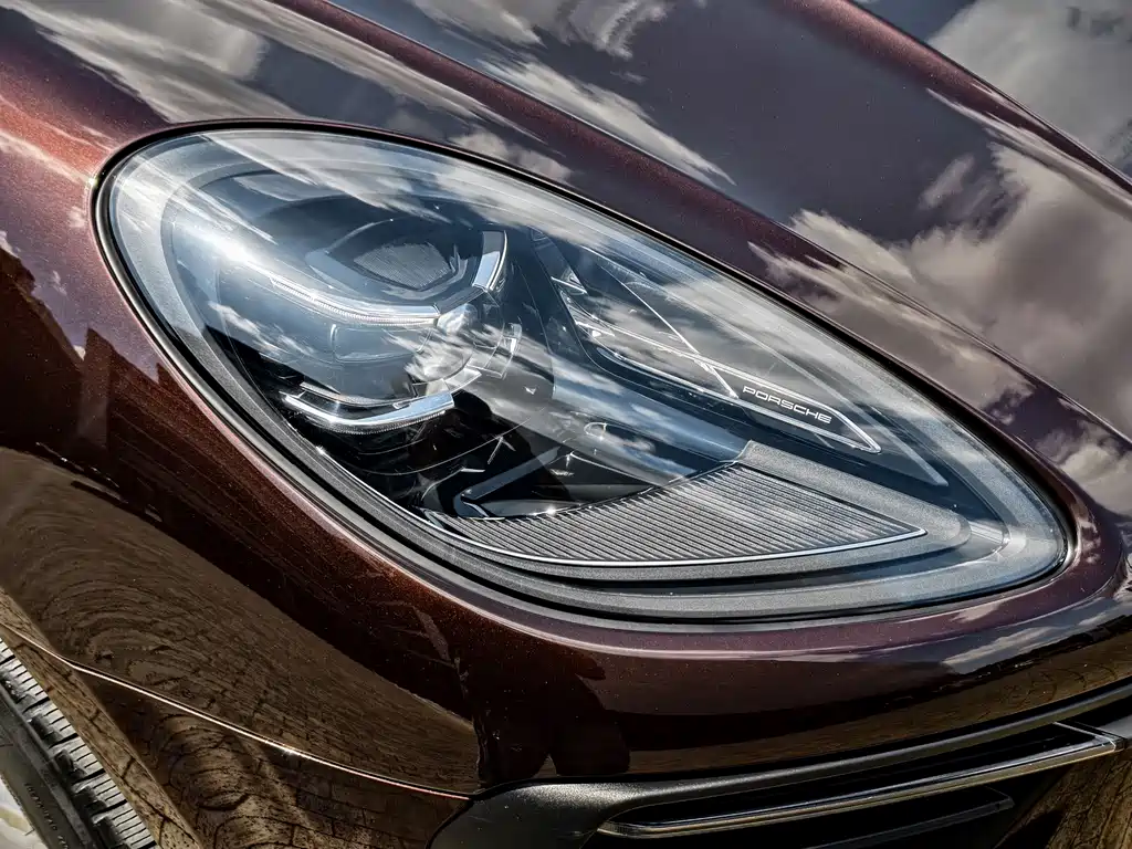 Porsche Macan — миниатюра 8