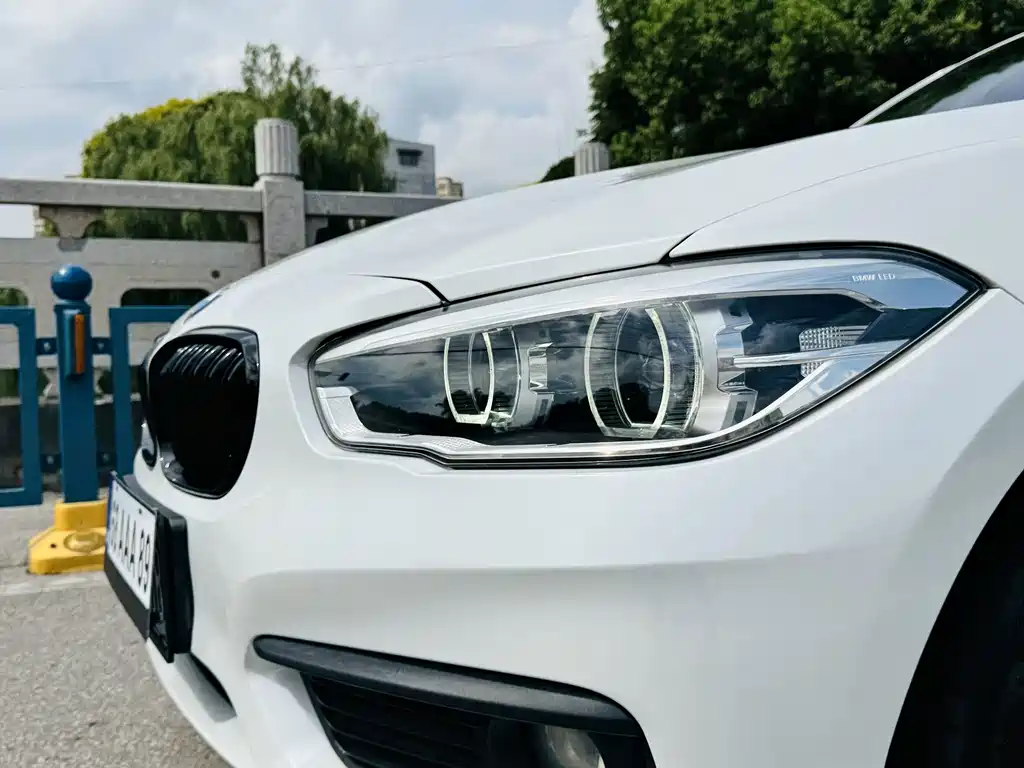 BMW 1 Series (Import) — миниатюра 14