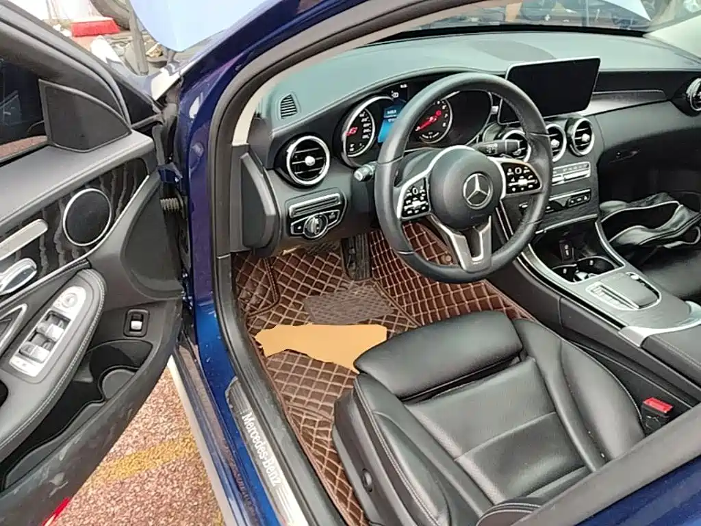 Mercedes-Benz C-Class — миниатюра 16