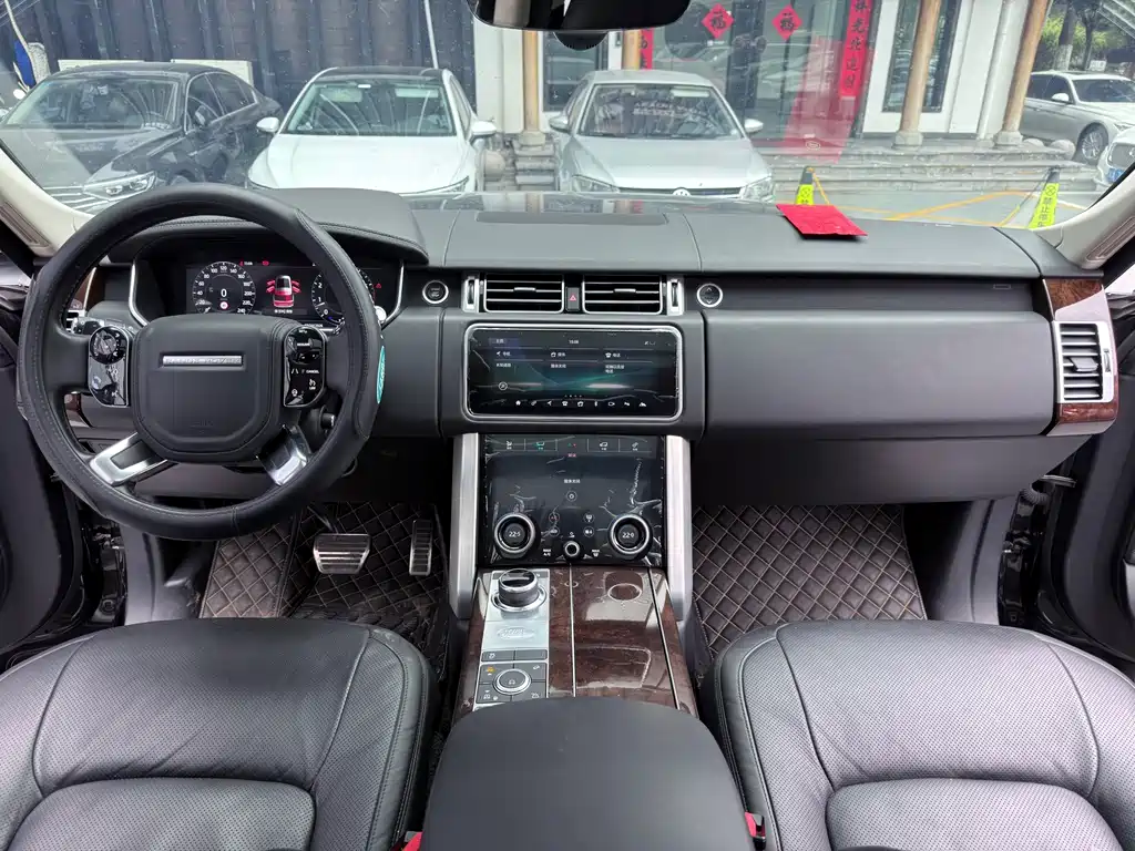 Land Rover Range Rover — миниатюра 3