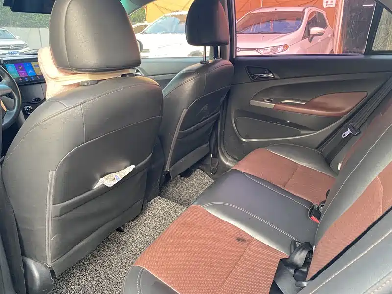 BYD F3 2015 1.5L AT Luxury