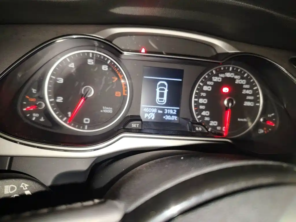 Audi A4L — миниатюра 5