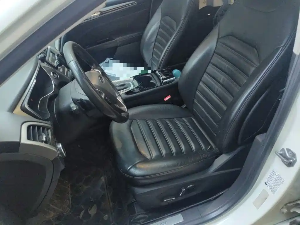 Ford Mondeo — миниатюра 8
