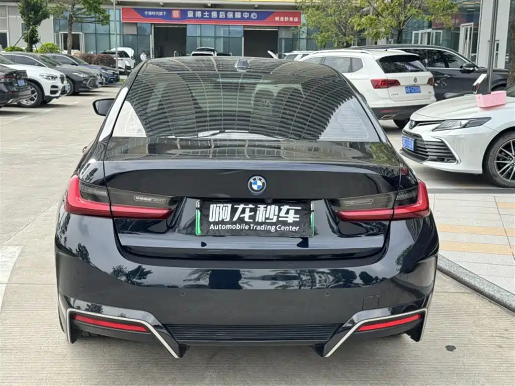 BMW i3 — миниатюра 8