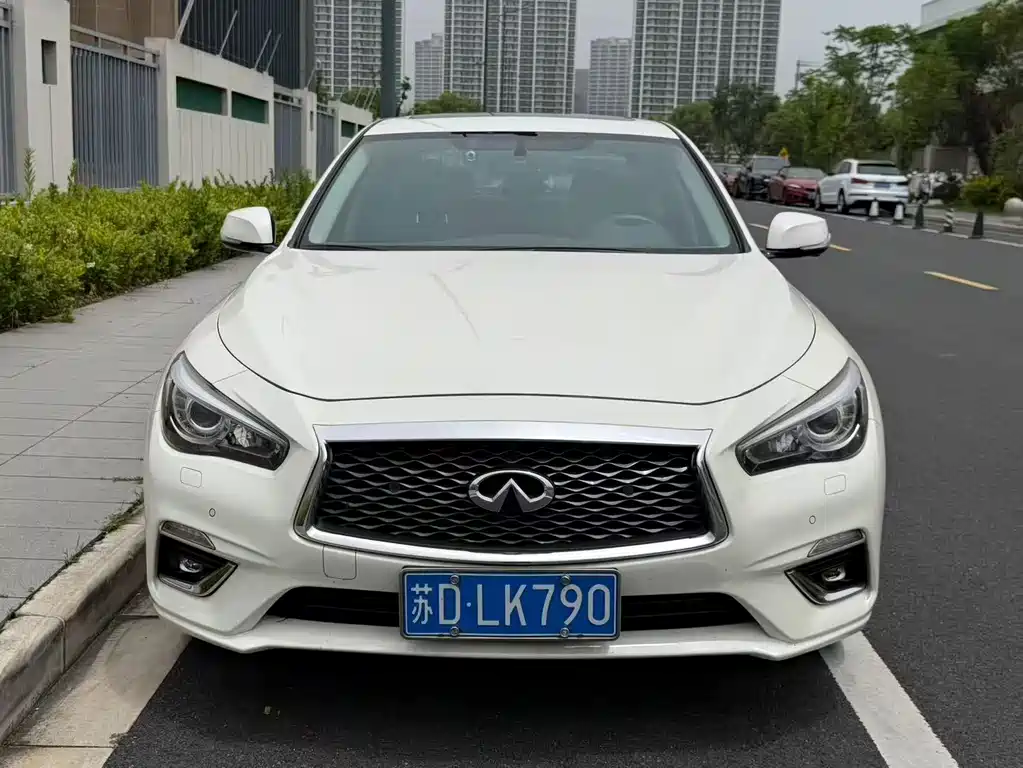 Infiniti Q50L 2020