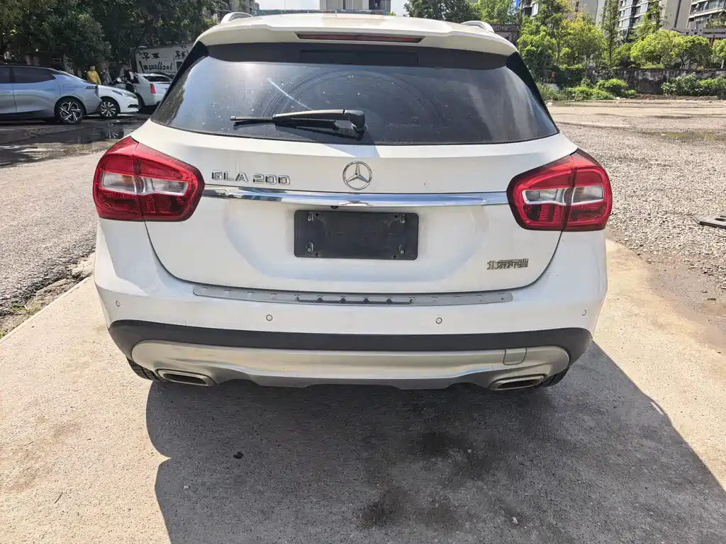 Mercedes-Benz GLA — миниатюра 8