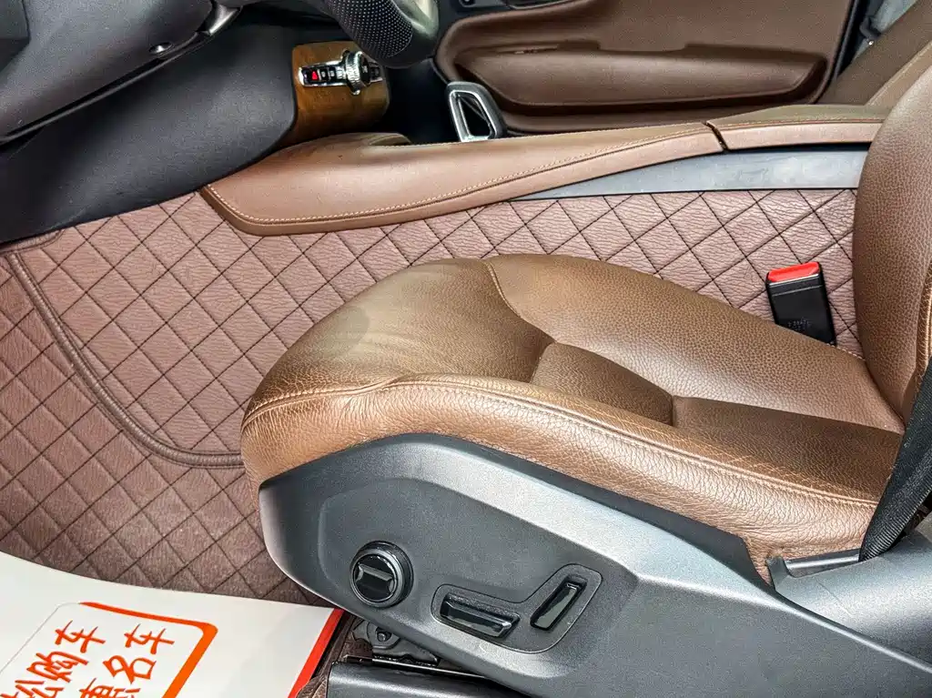 Volvo XC90 — миниатюра 5