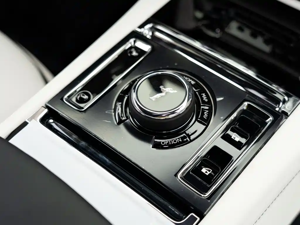 Rolls-Royce Phantom — миниатюра 24