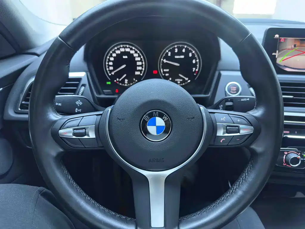 BMW 1 Series — миниатюра 14