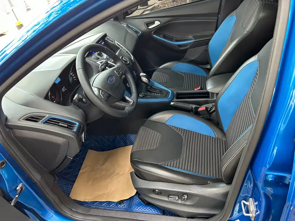 Ford Focus — миниатюра 13