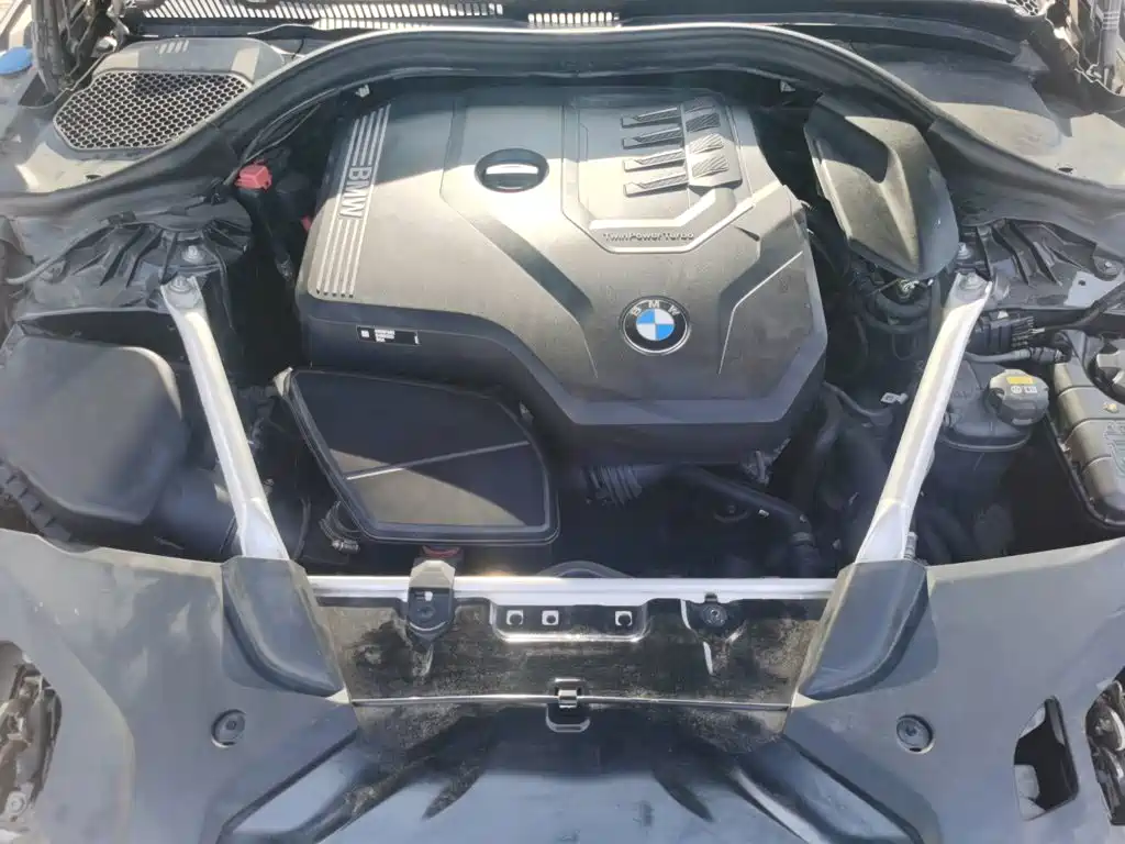 BMW 5 Series — миниатюра 21