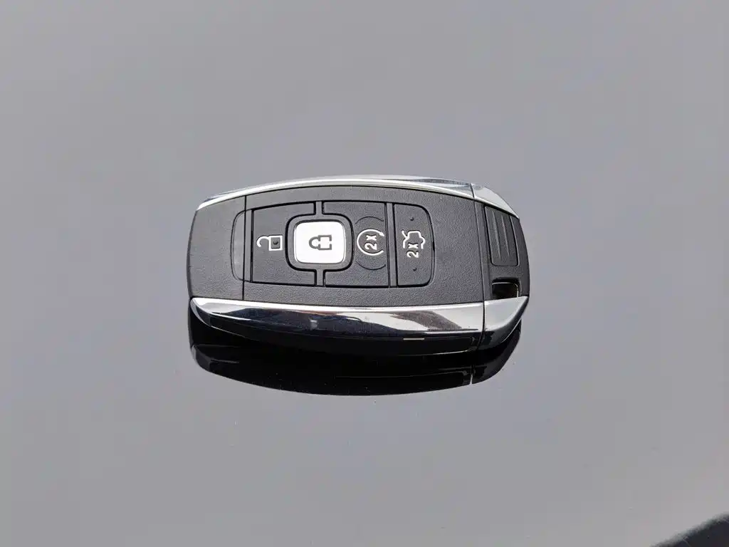 Lincoln Nautilus (Import) — миниатюра 19