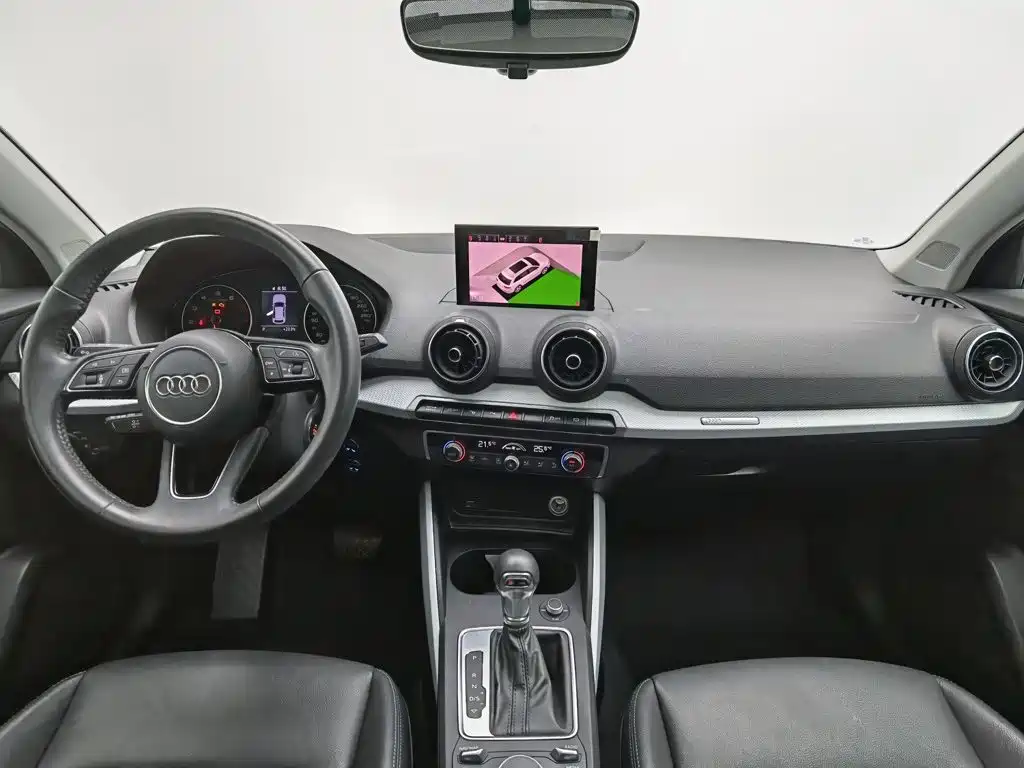 Audi Q2L — миниатюра 5